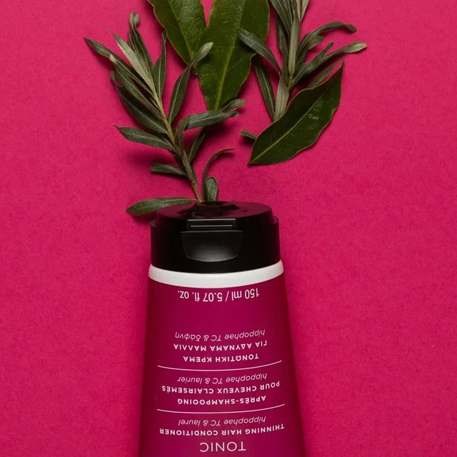 APIVITA tonizuojantis kondicionierius slenkantiems plaukams 150 ml 