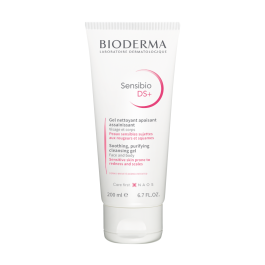 BIODERMA raminantis gelinis prausiklis jautriai odai, linkusiai į paraudimą ir pleiskanojimą SENSIBIO DS+, 200 ml