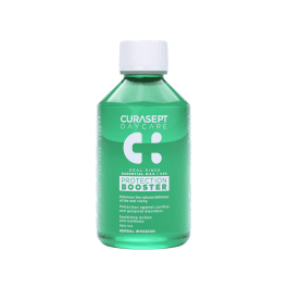 CURASEPT mėtų ir žolelių skonio skalavimo skystis HERBAL INVASION 250 ml