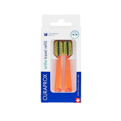 CURAPROX ortodontinio kelioninio rinkinio Travel Set ORTHO šepetėlio papildymas, oranžinis, N2