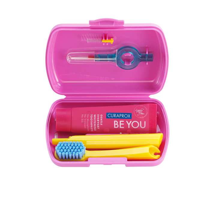 CURAPROX kelioninis rinkinys Travel Set, šviesiai rožinis