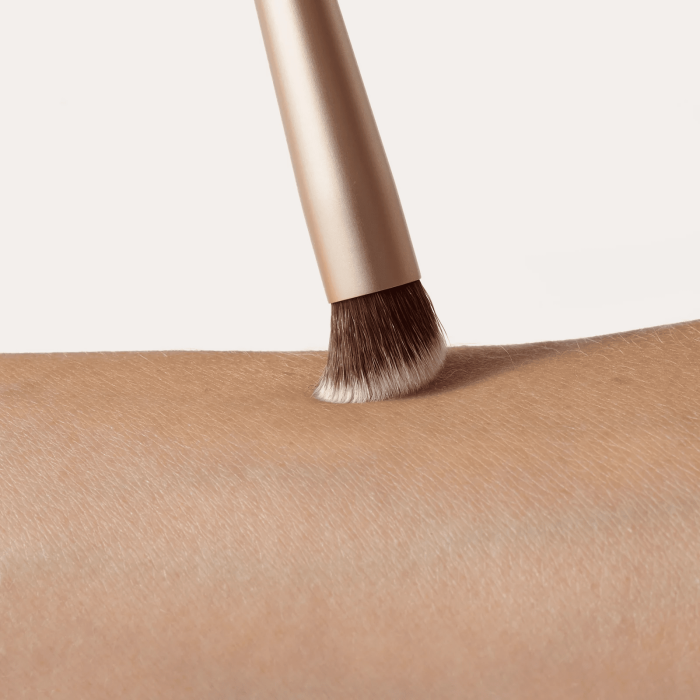 JANE IREDALE skystų priemonių aplikavimo šepetėlis Concealer Brush