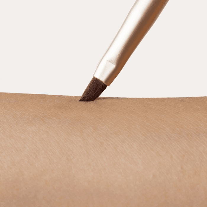 JANE IREDALE lūpų šepetėlis Lip Brush